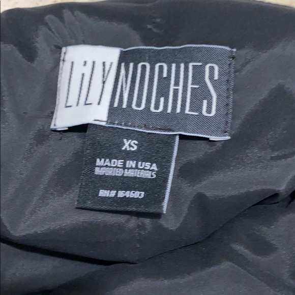 Dress - Picture 8 of 8